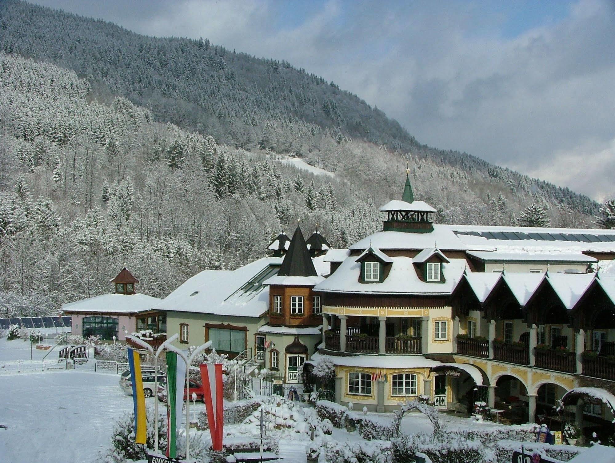 Scharfegger'S Raxalpenhof - Zuhause Am Land Hotel Reichenau Luaran gambar